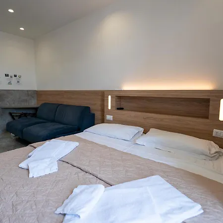Greros Toledo H Historical Center In Naples, By Clapa Group Dislocated Hospitality 3*