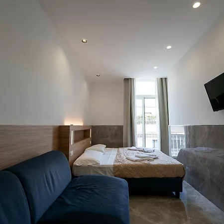 Penzion Greros Toledo H Historical Center In Naples, By Clapa Group Dislocated Hospitality Neapol