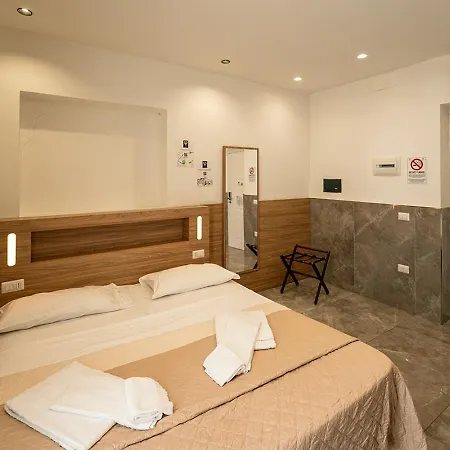 Greros Toledo H Historical Center In Naples, By Clapa Group Dislocated Hospitality 3* Neapol