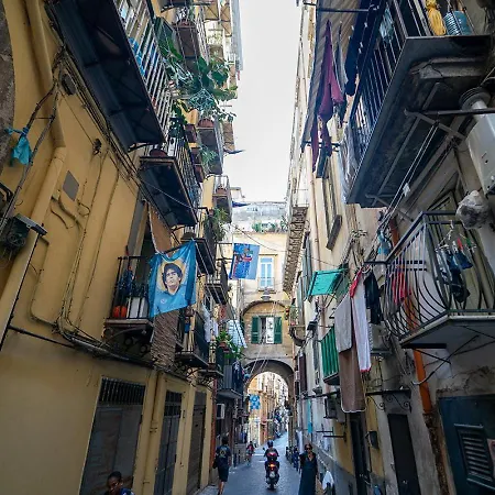 Penzion Greros Toledo H Historical Center In Naples, By Clapa Group Dislocated Hospitality Neapol