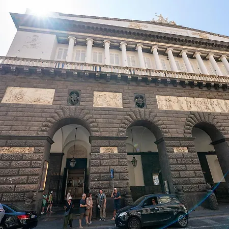 Greros Toledo H Historical Center In Naples, By Clapa Group Dislocated Hospitality Gasthof